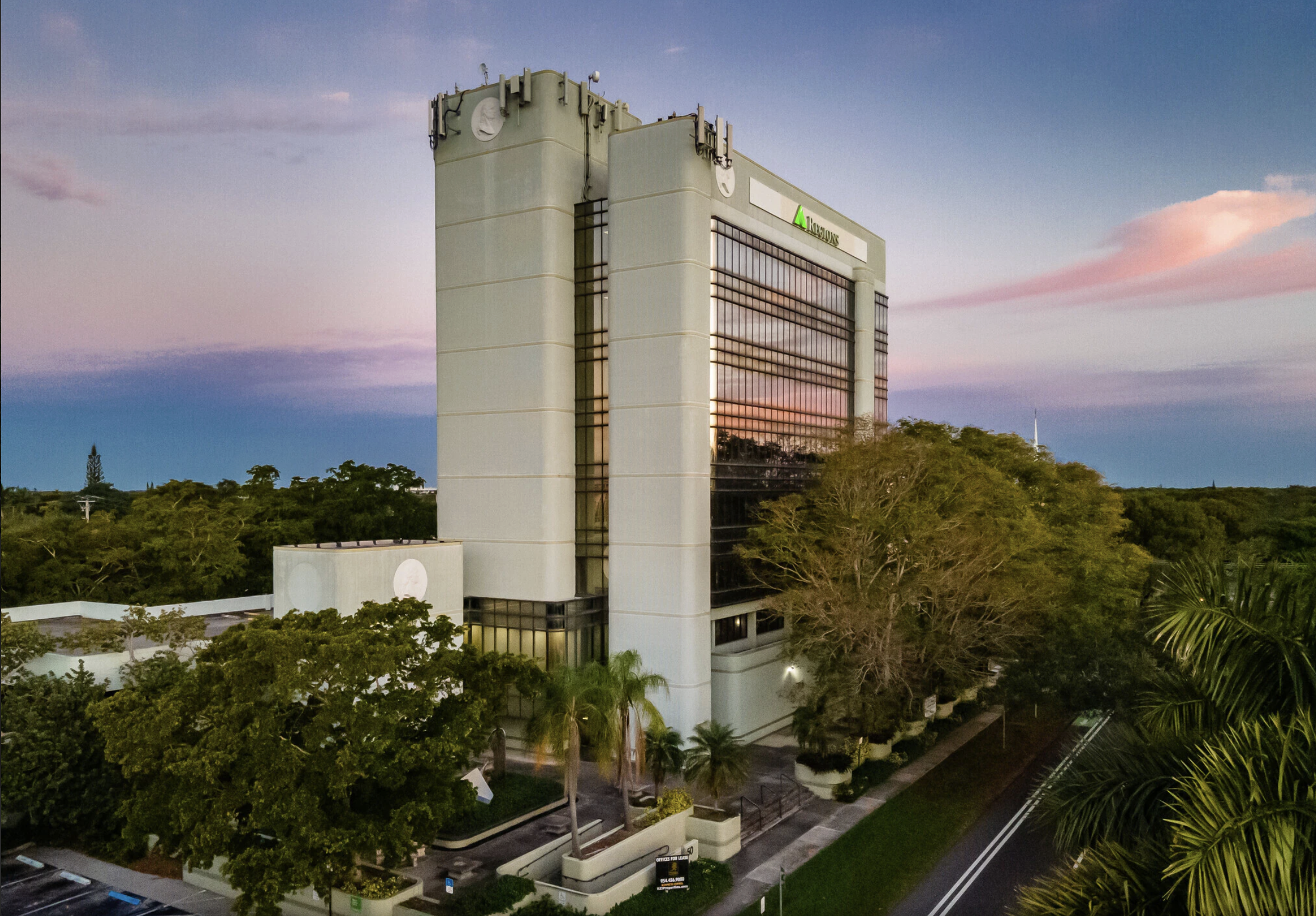 450 N Park Rd, Hollywood