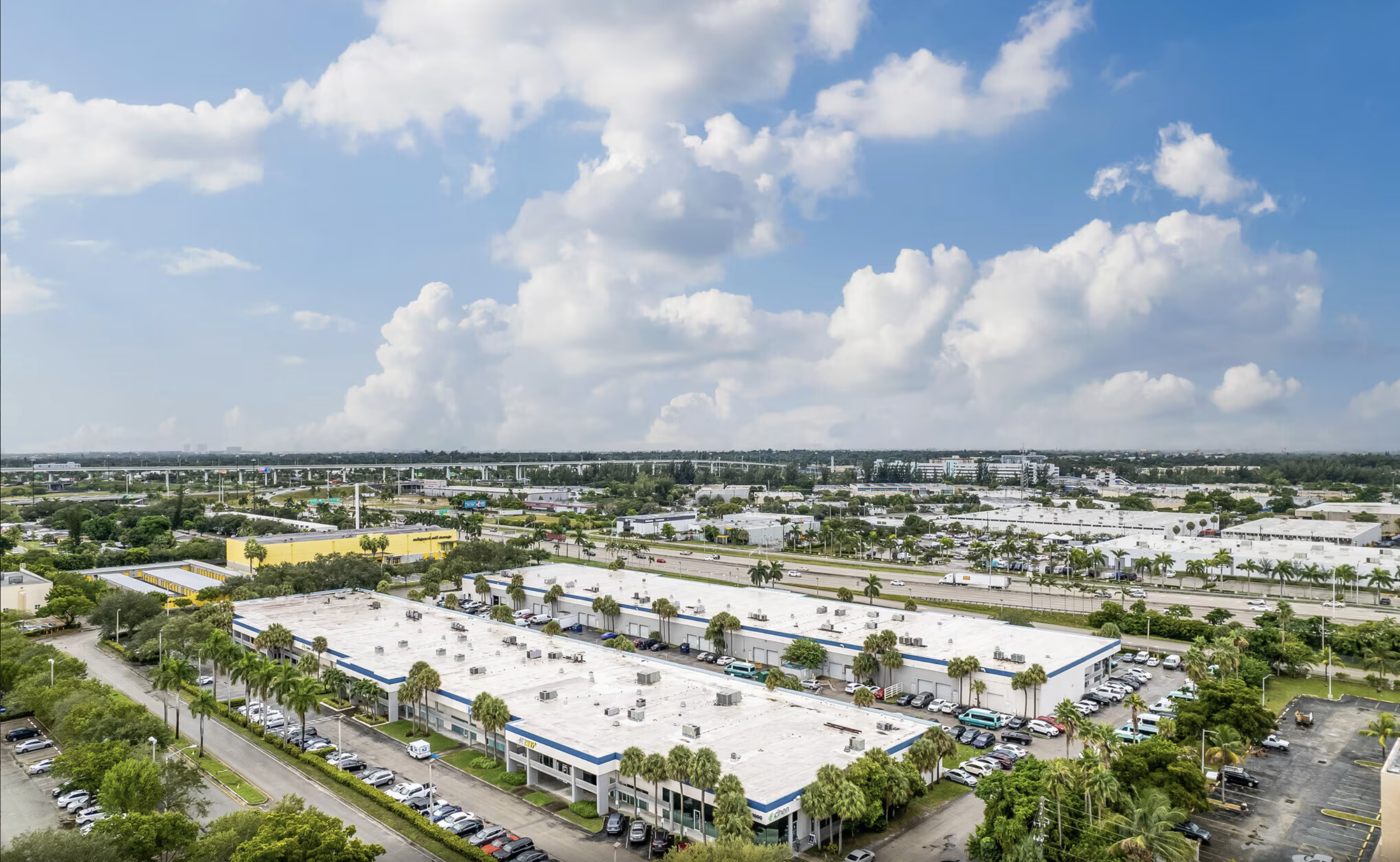 900–1000 Park Centre Blvd, Miami Gardens